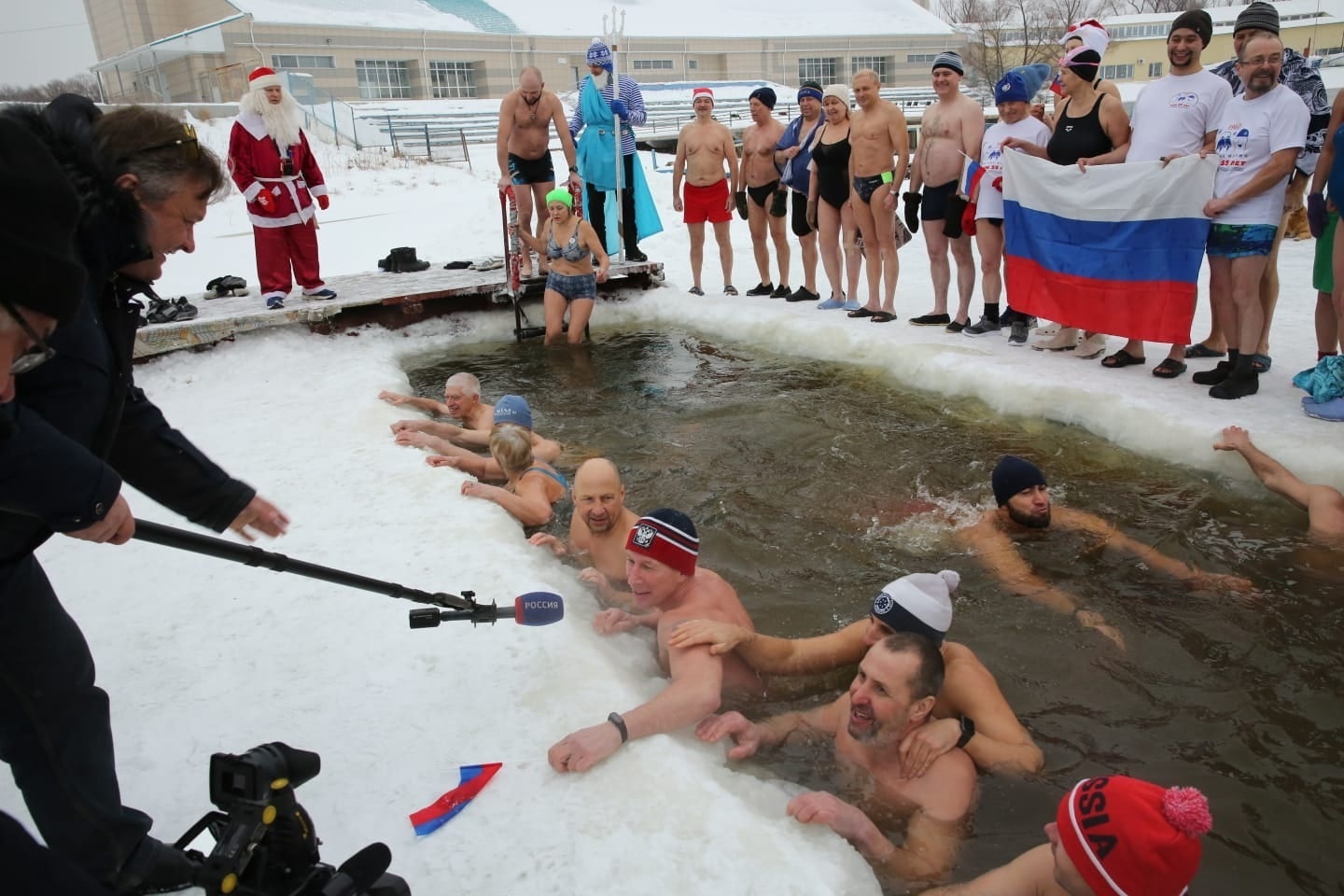 Открывая секреты плавания в ледяной воде: верный путь к здоровью. «Получи здоровье естественным путем: изучение преимуществ ледяного плавания»