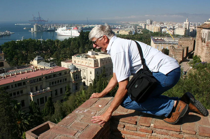 Боязнь высоты: причины, симптомы и лечение