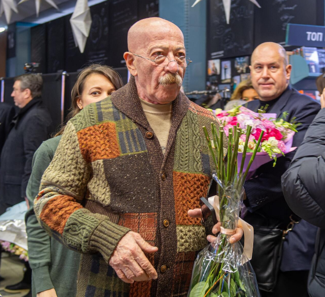 Розенбаум кричал от боли на всю больницу приставили охрану шокирующие подробности