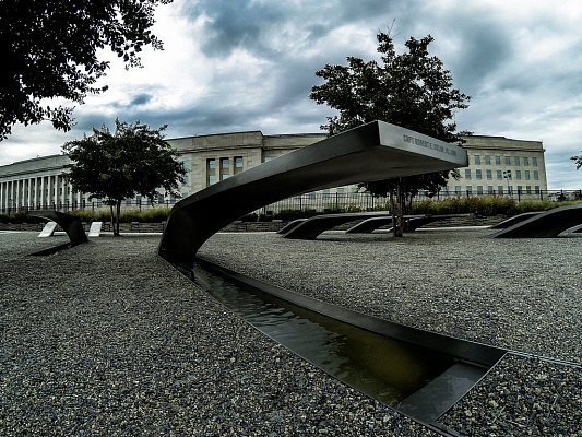 Пентагон в связи с атакой ВСУ на административные границы сообщает, что Киев сам выбирает цели