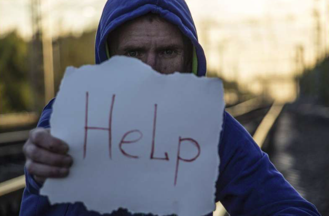 "Другая" раса/этническая принадлежность связана с повышенным риском самоубийства и передозировки у военнослужащих с легкой формой ТБИ
