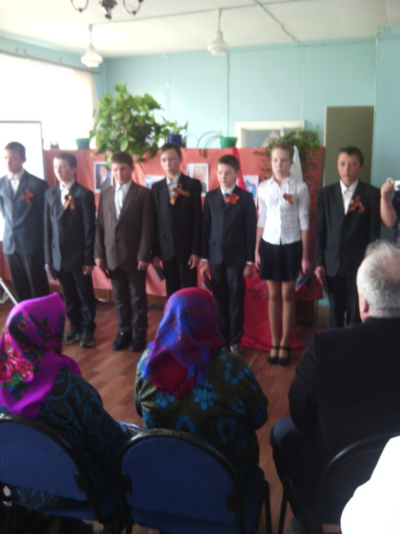 Комсомол родился в школе.