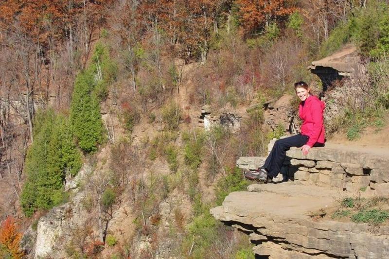 Фотография женщины стала вирусной из-за чего-то скрытого на заднем плане