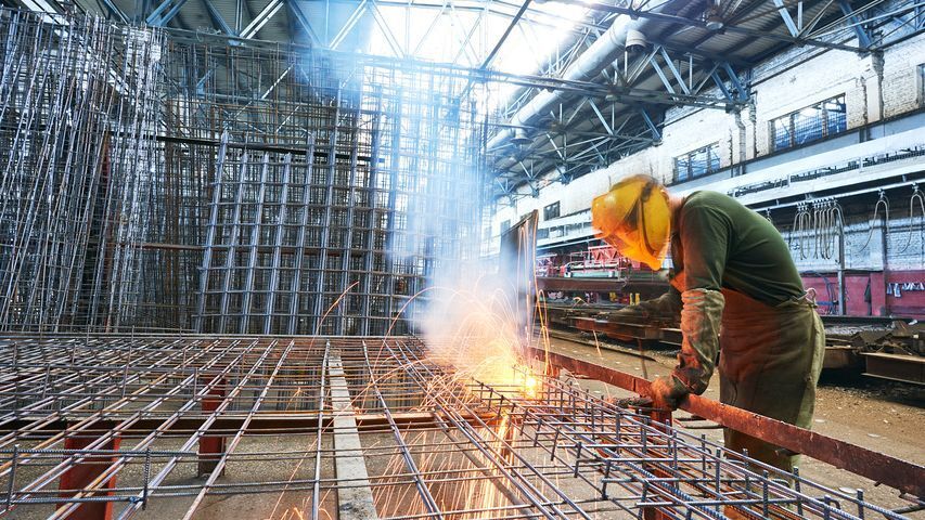 Зарплата: работодатели сами устанавливают надбавки к зарплате или не платят их