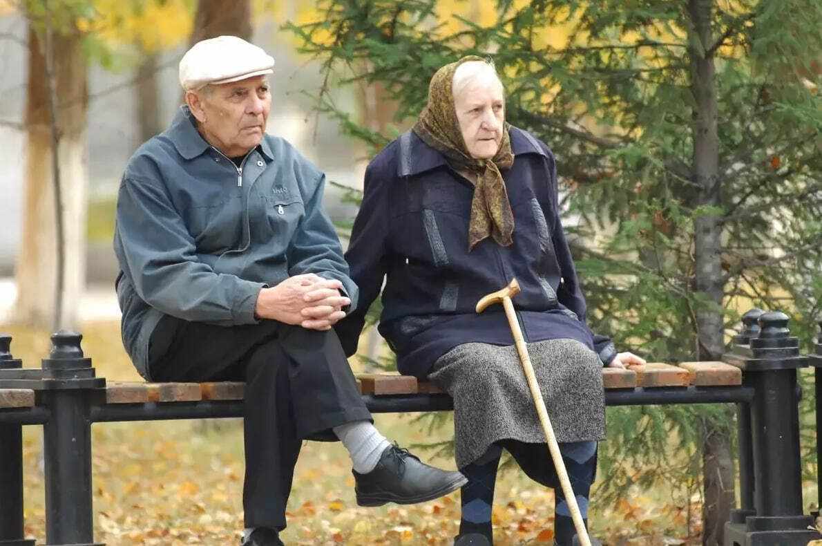 Почему Путину выгодно платить маленькую пенсию?