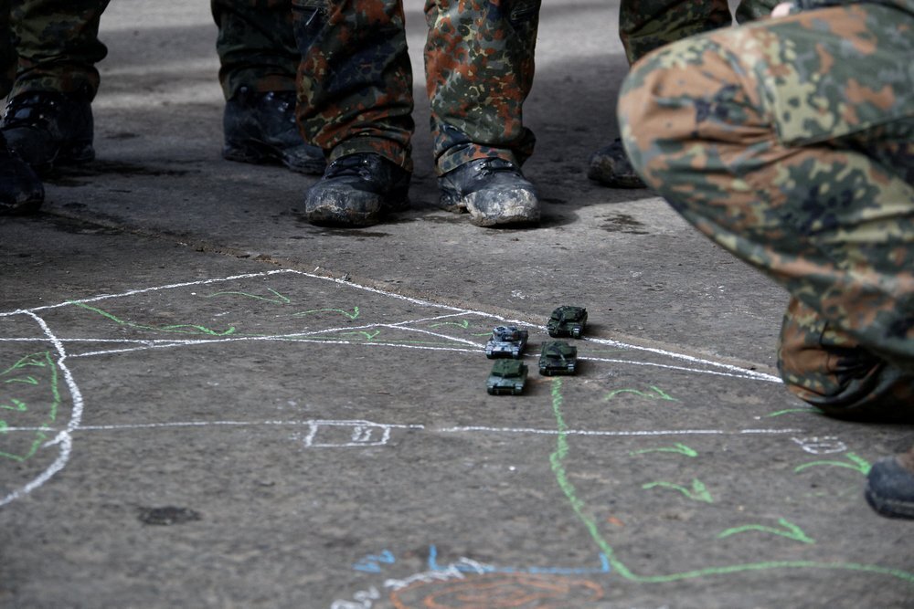 Возвращаясь на фронт, украинские экипажи "Леопардов" считают свою "кошку" переломным моментом в противостоянии с российскими танками. Ждем не дождемся