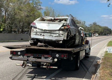 Две машины в следствии оставили людей без дома