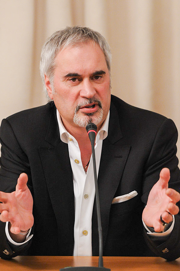 Российский певец Валерий Меладзе подозревается в финансировании украинской армии