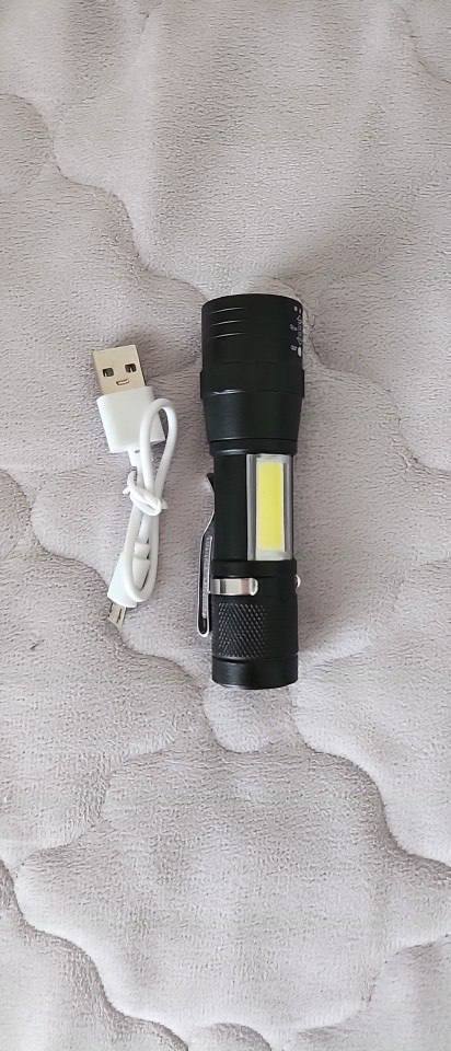 Компактный фонарик с мощной батареей