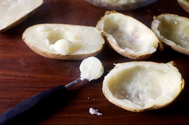 Дважды запеченный картофель с капустой