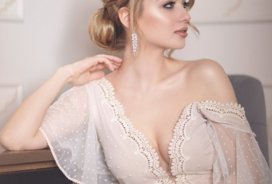 Чем украсить свадебную прическу ?