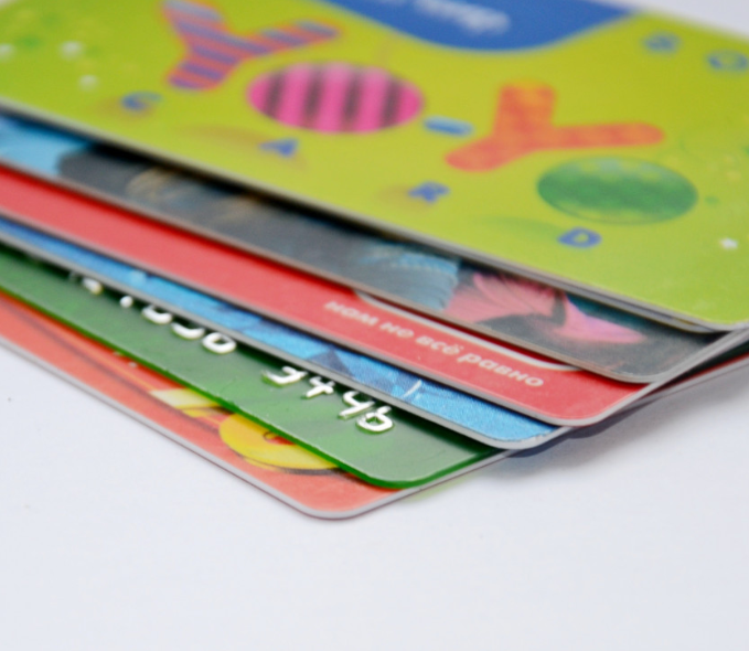 Как россиянину оформить дебетовую карту в Казахстане, онлайн.