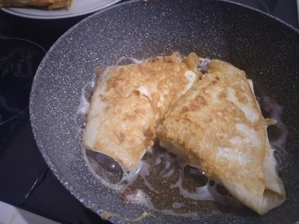 Долго думать не пришлось! Провела ревизию холодильника и нашла это....