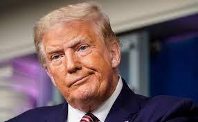 Почему Байден не говорит о потенциальном обвинительном заключении Трампа