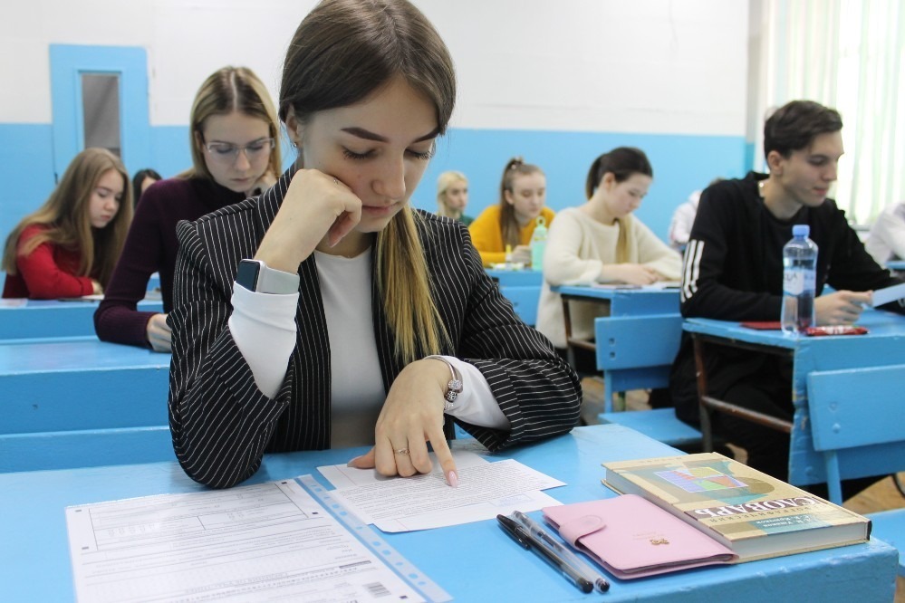 ОГЭ по обществознанию в 2023 году: точное расписание сдачи. Как правильно подготовиться к экзамену? В какой день сдается ОГЭ по обществознанию?