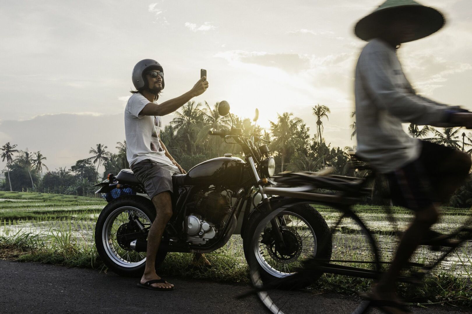 Бали планирует запретить туристам аренду мотоциклов