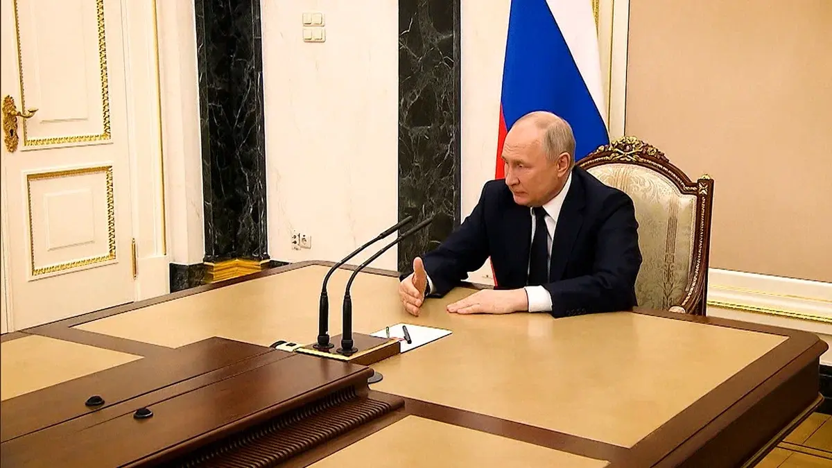 Что эксцентричного сказал Владимир Путин о пенсионной реформе в России Павлу Зарубину, во взаимосвязи с французскими протестами