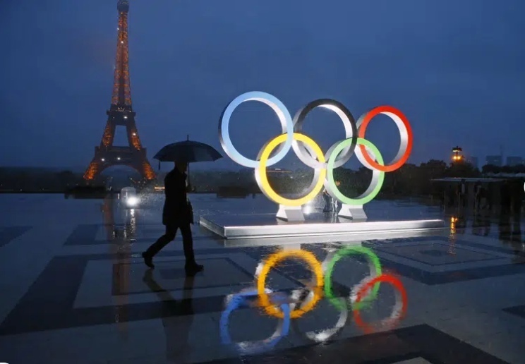 Законодатели голосуют по олимпийскому закону Парижа из-за опасений слежки