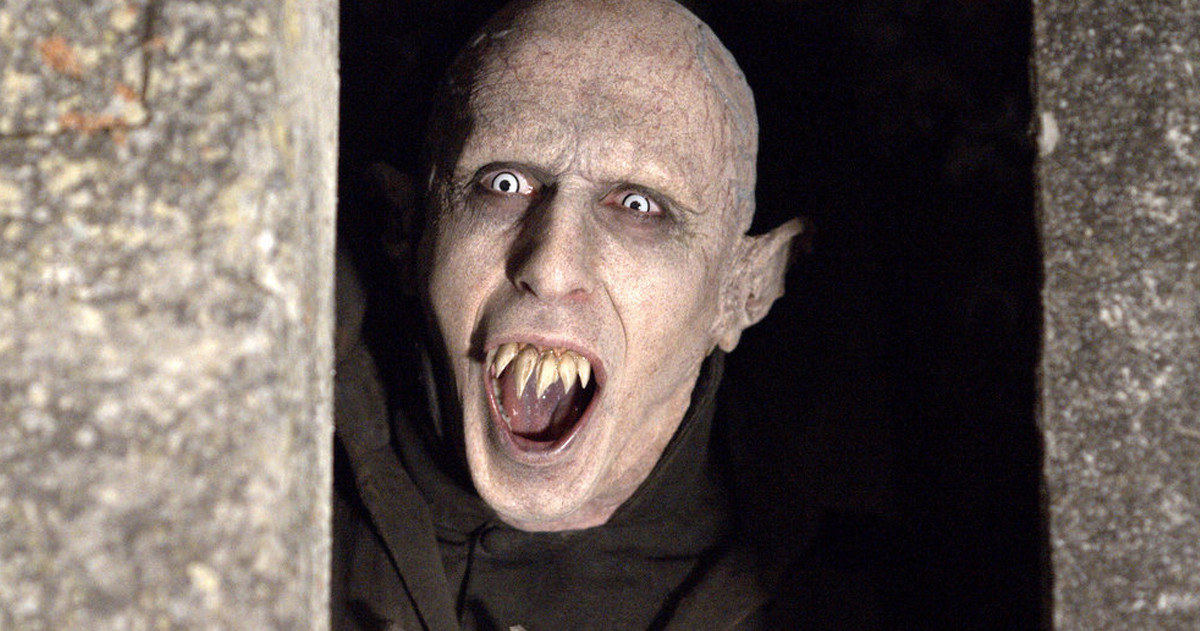 "Вампиры - миф или реальность? Мы исследуем доказательства"