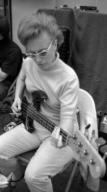 Журнал Rolling Stone выбрал лучших басистов всех времен.