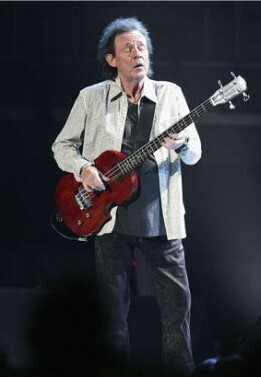 Журнал Rolling Stone выбрал лучших басистов всех времен.