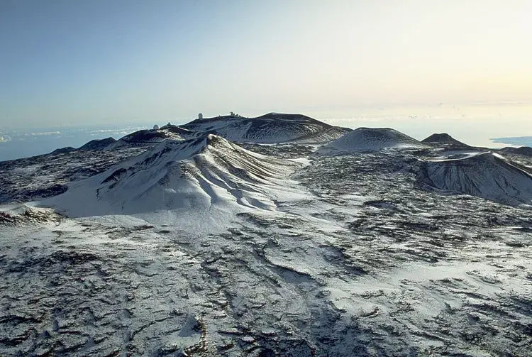 Гаваи, лучшие походы через тропические леса, вулканы и секретные пляжи.