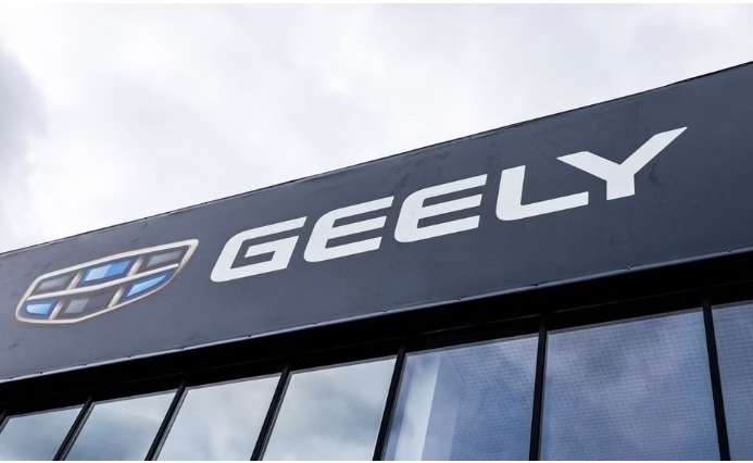 Первые смартфоны Meizu были представлены китайской компанией после заключения сделки с основателем Geely.