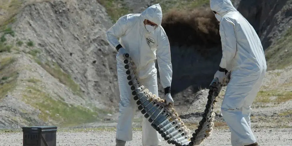 Снаряды с обедненным ураном. Что это такое, зачем они нужны и чем опасны для человечества?