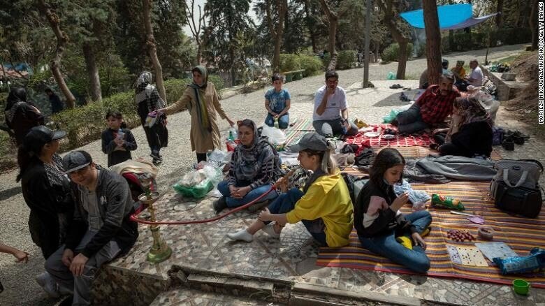 Как выглядит День апрельских дураков в разных странах мира