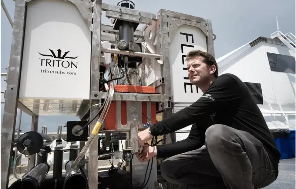 Самая глубокая в истории рыба снята на камеру у берегов Японии