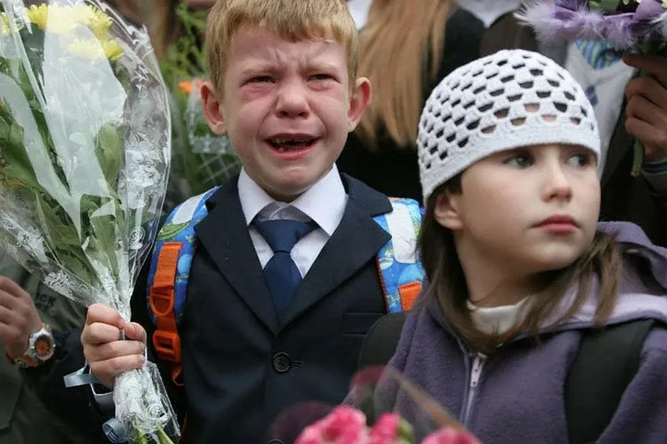 Что делать, если ребенок не хочет ходить в школу? Проблема современных детей!