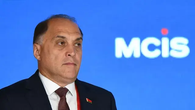 Беларусь переводит Вооруженные Силы на режим военного времени на фоне напряженности в отношениях с соседними странами