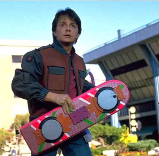 Интересная новость: Аэроборд из фильма "Назад в будущее: Часть II" может стать вашим за  000