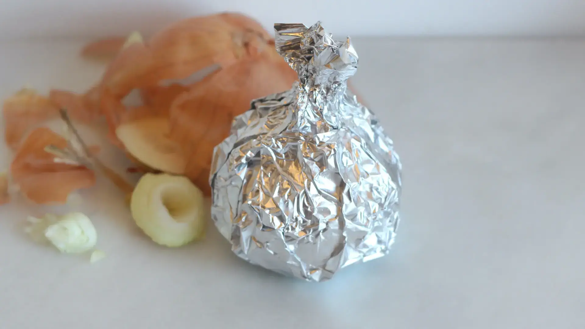 Запеченный лук, в качестве гарнира. Просто и вкусно