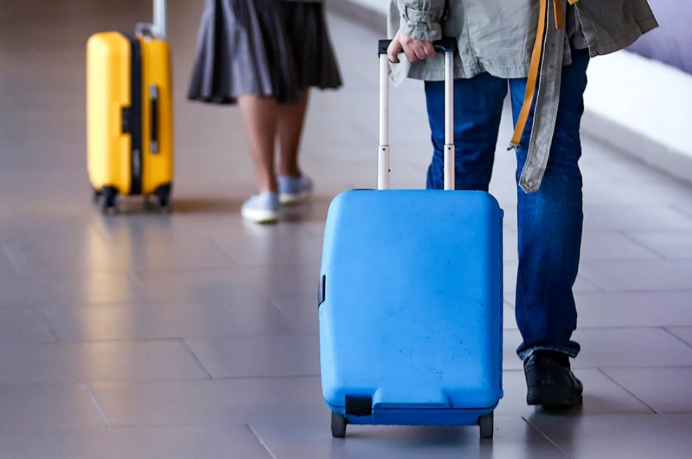 Большинство россиян готовы вернуться из-за границы..