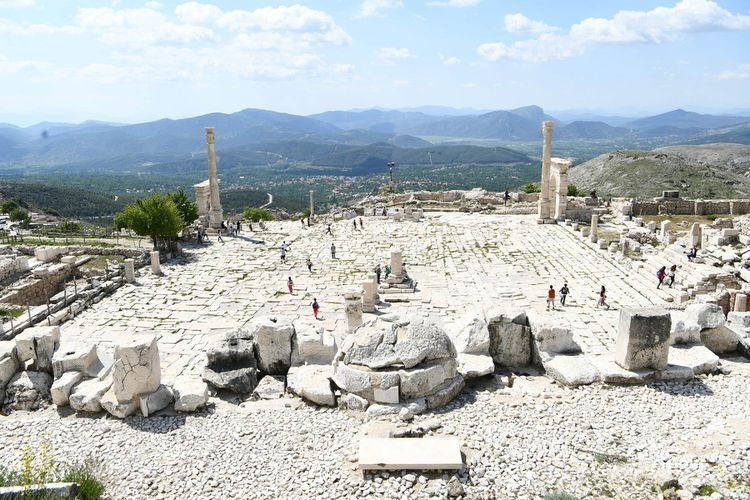 Размышляете, куда поехать на отдых 2023 ? Вот интересные и необычные места, которые подарят впечатления на всю жизнь и отвлекут от невзгод! Часть 1.