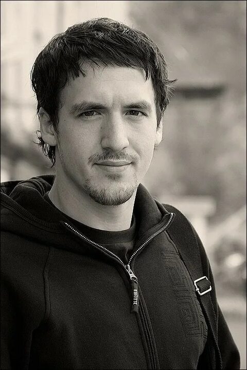 "Иноагент или звезда: как российские эстрадники стали объектом политических игр"