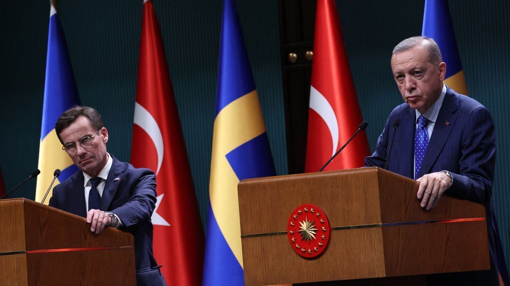 Швеция осталась одна в зале ожидания, поскольку иностранные лидеры блокируют въезд в НАТО