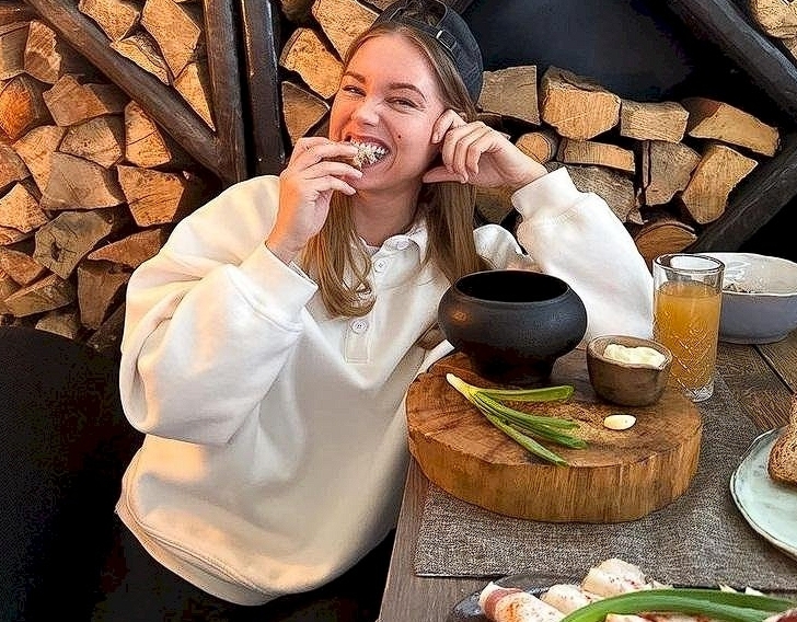 Кристина Асмус ответила тем, кто критикует ее за избыточный вес.