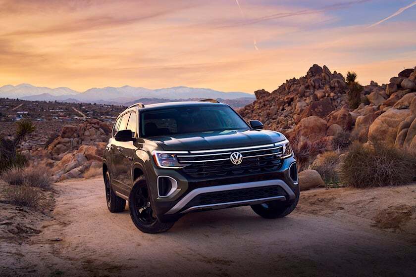 VW Atlas Peak Edition 2024 года придает внедорожнику новый прочный внешний вид.