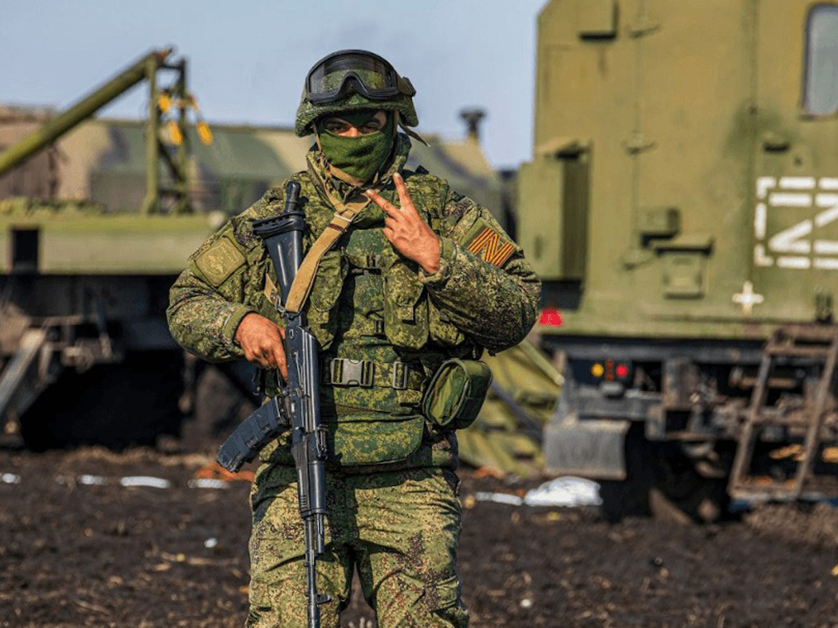 Украина и Россия на поле боя и каждая верит в свою победу: какого же масштаба битва предстоит и когда начнется генеральное сражение?