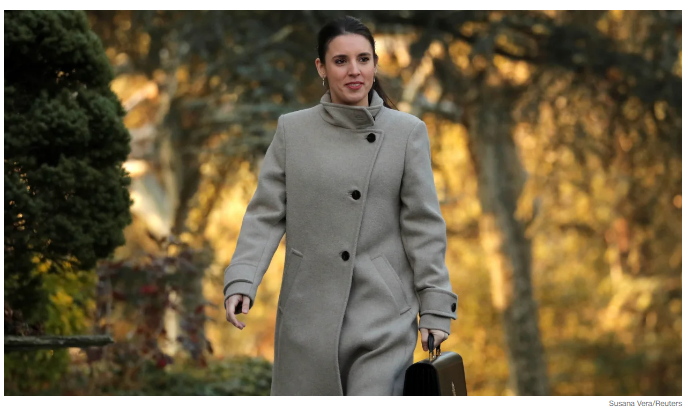 Мать и бабушка одного ребенка: Испанская актриса вызывает дискуссию о суррогатном материнстве.