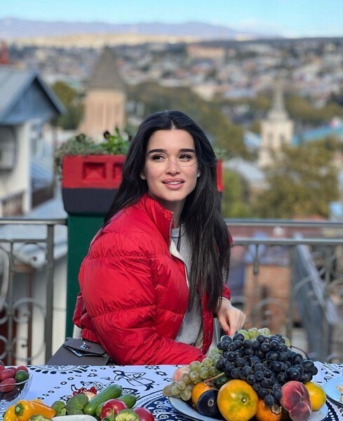 Бородина заявила о том, что Омаров изменял ей с большим количеством женщин