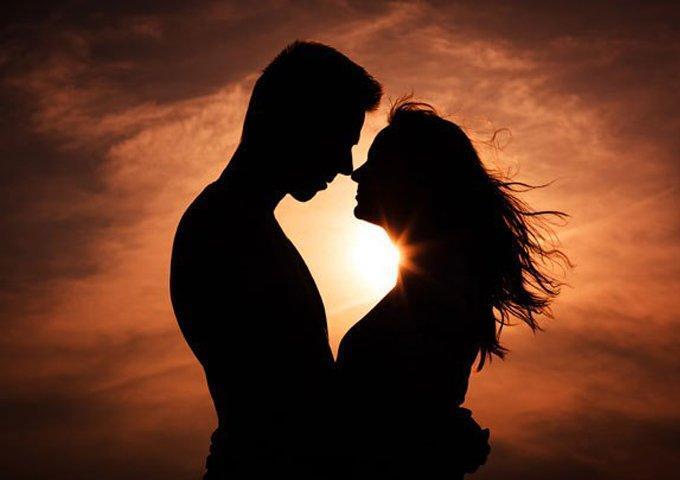 Кто больше любит мужчина или женщина ?