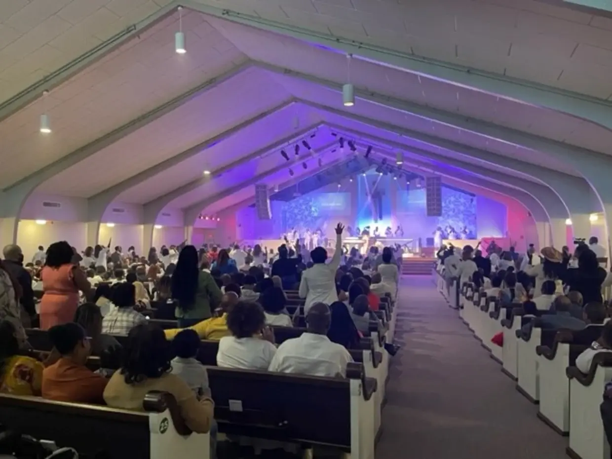 Пасхальная служба вызвала разочарование у некоторых в районе Нэшвилла Джастина Джонса