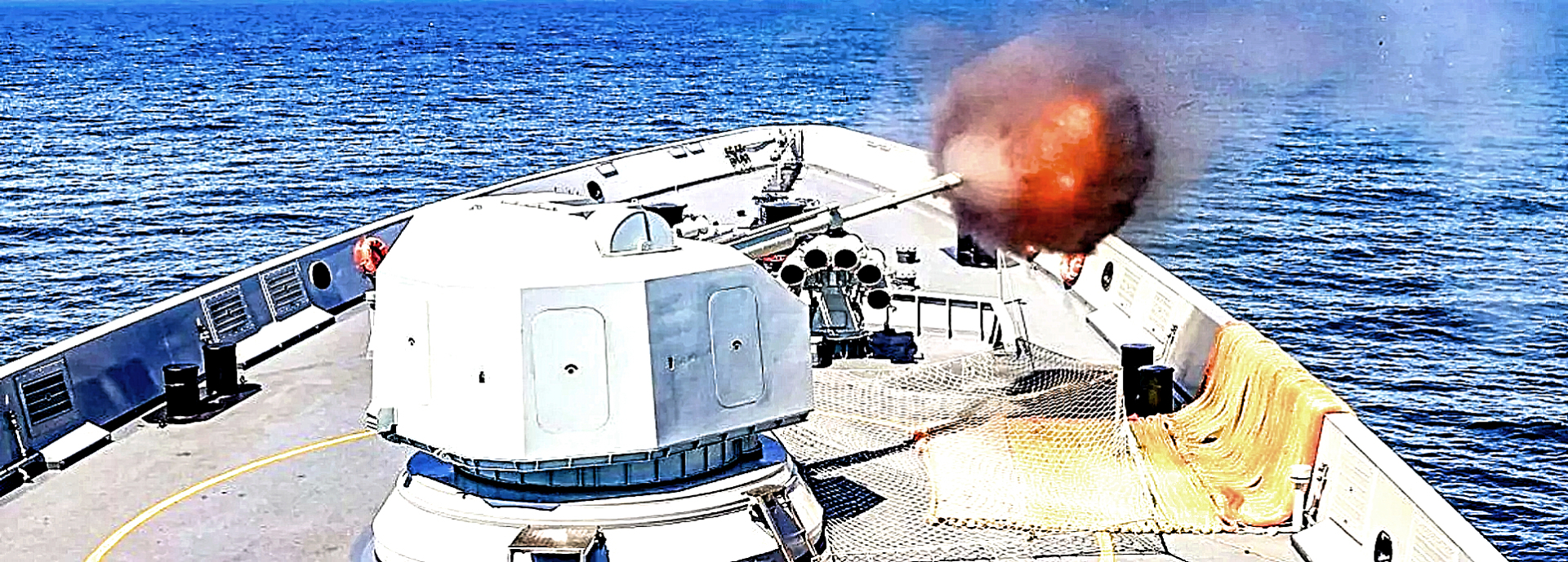 Китайские военные учения по установлению военно-морского и воздушного контроля над островом Тайвань.