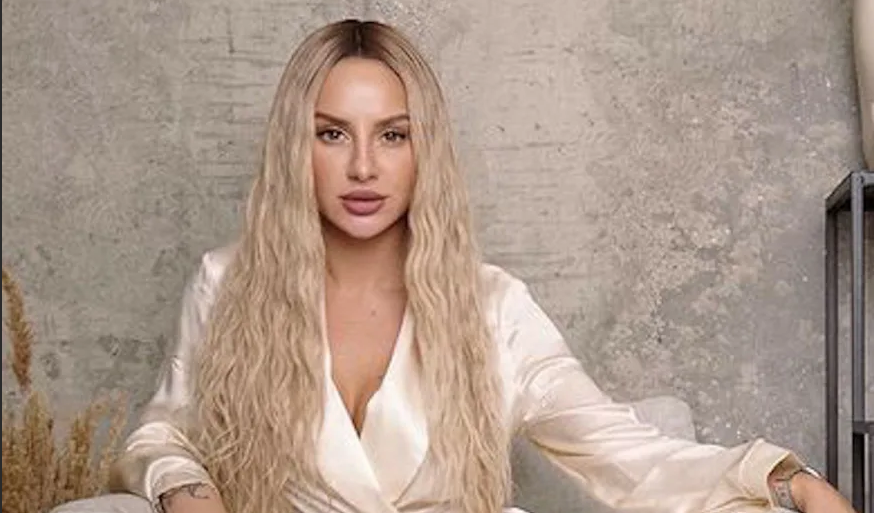 Неплохо нынче живут певчие, шоу-мены