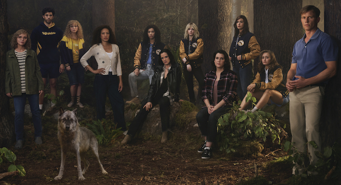 6 вещей, которые нужно знать о сериале ужасов Yellowjackets (Шершни)