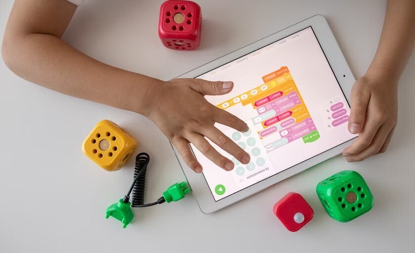 Как использовать технологии, чтобы укрепить связь с детьми и сделать их обучение более интерактивным