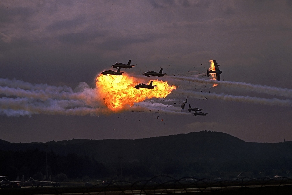Рамштайн 1988: Смерть, падающая с ясного голубого неба